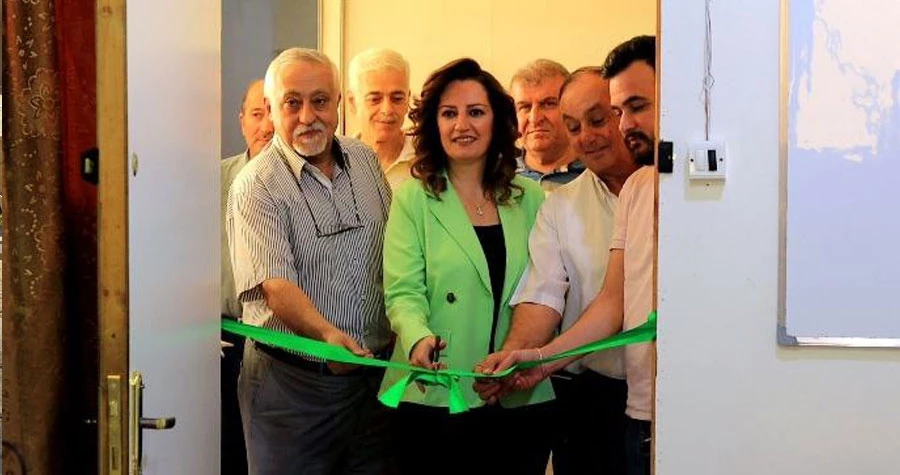 إحداث المخابر العلمية التكنولوجية المتطورة