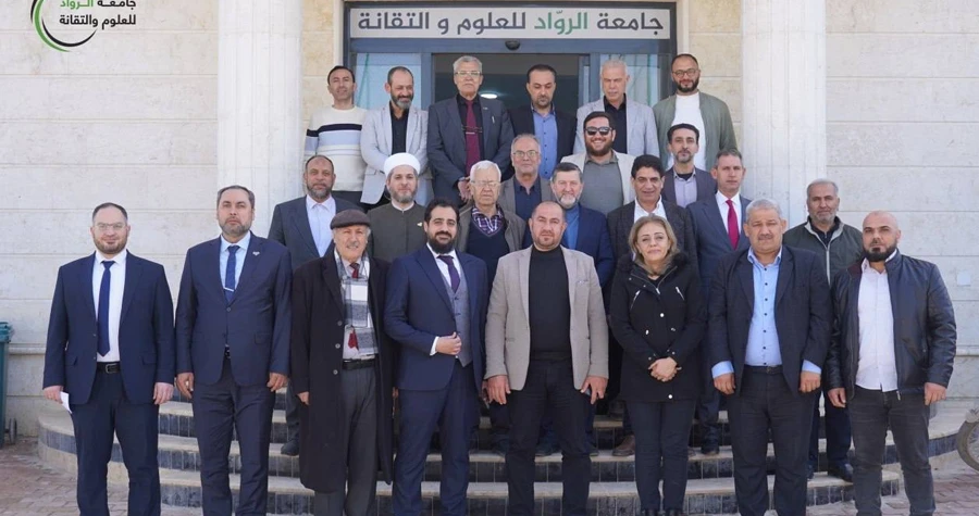 وفد من مجلس الشعب يزور جامعة الرواد لبحث خطط تطوير التعليم العالي
