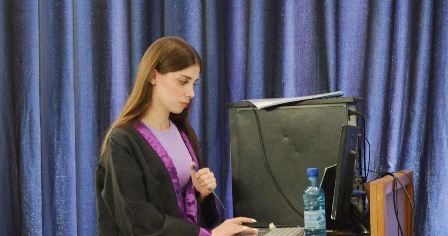 جامعة اللاذقية تمنح درجة الماجستير للباحثة نيرمين علي سعيد