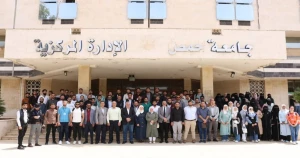 طلبة كلية العلوم الصحية بجامعة الشام في إعزاز يزورون جامعة حمص