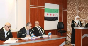 منح الباحثة فطمة نزار سلمون درجة الدكتوراه في فيزياء المادة الكثيفة