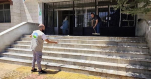 طلاب جامعة حلب يطلقون حملة توعوية وخدمية لتعزيز النظافة في السكن الجامعي