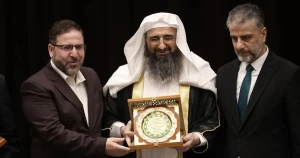 حفل تخريج الدفعتين (٢٠٢٢-٢٠٢٣) في كلية الشريعة