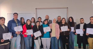 عمادة كلية ريادة الأعمال بجامعة الحواش تعقد لقاءً تعريفياً لطلبتها وتكرم المتفوقين للفصل الأول 2025/2026