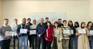 كلية طب الأسنان في جامعة الحواش الخاصة تكرّم طلابها الأوائل للعام الدراسي 2025–2026