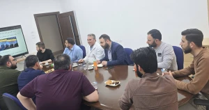 جامعة المعارف تستقبل وفد "المهندس للإلكترونيات" لتعزيز التعاون الأكاديمي والصناعي