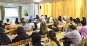 محاضرة في جامعة اللاذقية حول التكافل الصناعي والتحول للمنتزهات الصناعية البيئية