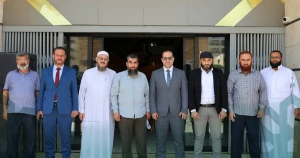 وفد من وزارتي التنمية الإدارية والشؤون الاجتماعية والعمل يزور الجامعة الإسلامية