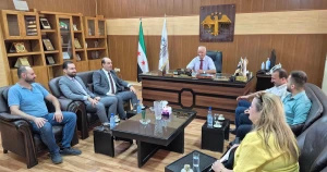 رئيس جامعة طرطوس يبحث مع مدير فرع بنك الشام سبل التعاون المشترك