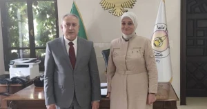 رئيسا جامعتي "الزيتونة الدولية" و"دمشق" يبحثان سبل تعزيز التعاون الأكاديمي وتبادل الخبرات